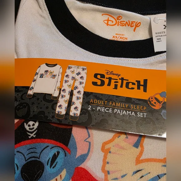 Adult Stitch 2-Piece Pajama Set - Picture 2 of 3